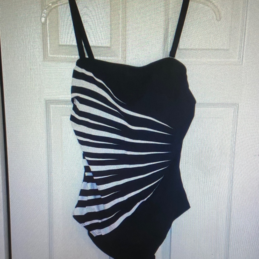 VENUS Black & White One-Piece Swimsuit